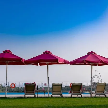 Trapezaki Seaview Mousata