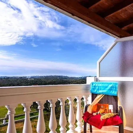 Trapezaki Seaview * Mousata