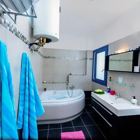 Appartamento Trapezaki Seaview *