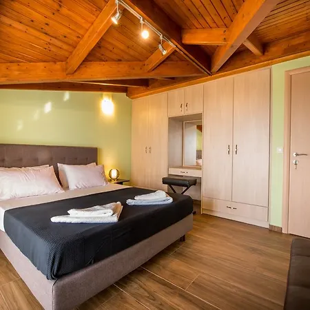 Trapezaki Seaview Appartamento